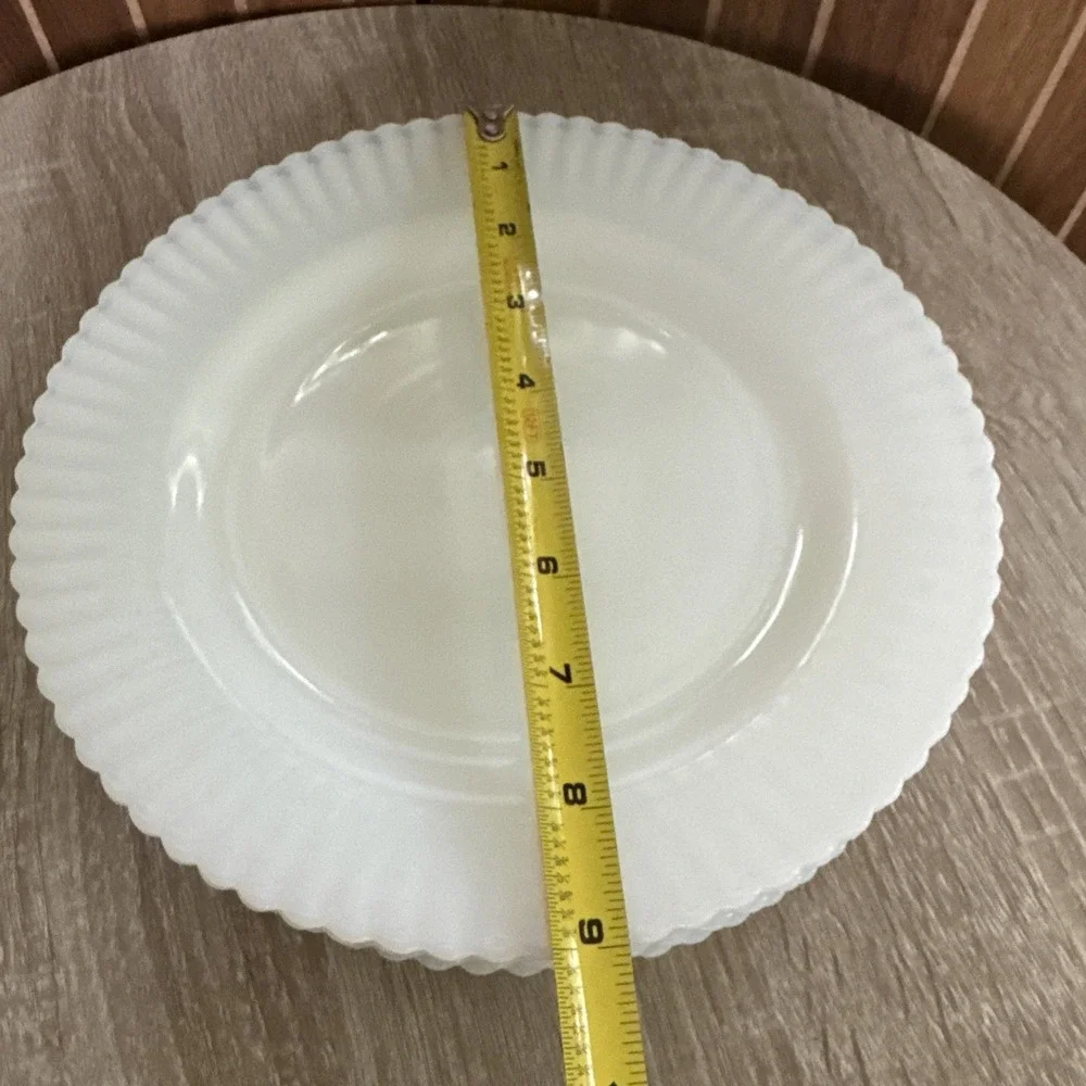 Set (7) Salad Plates 9